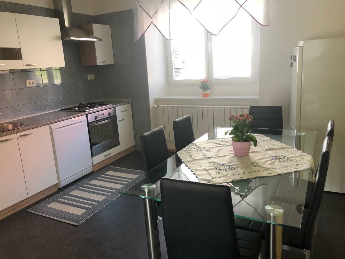 Apartma Mahnic Постойна Екстер'єр фото