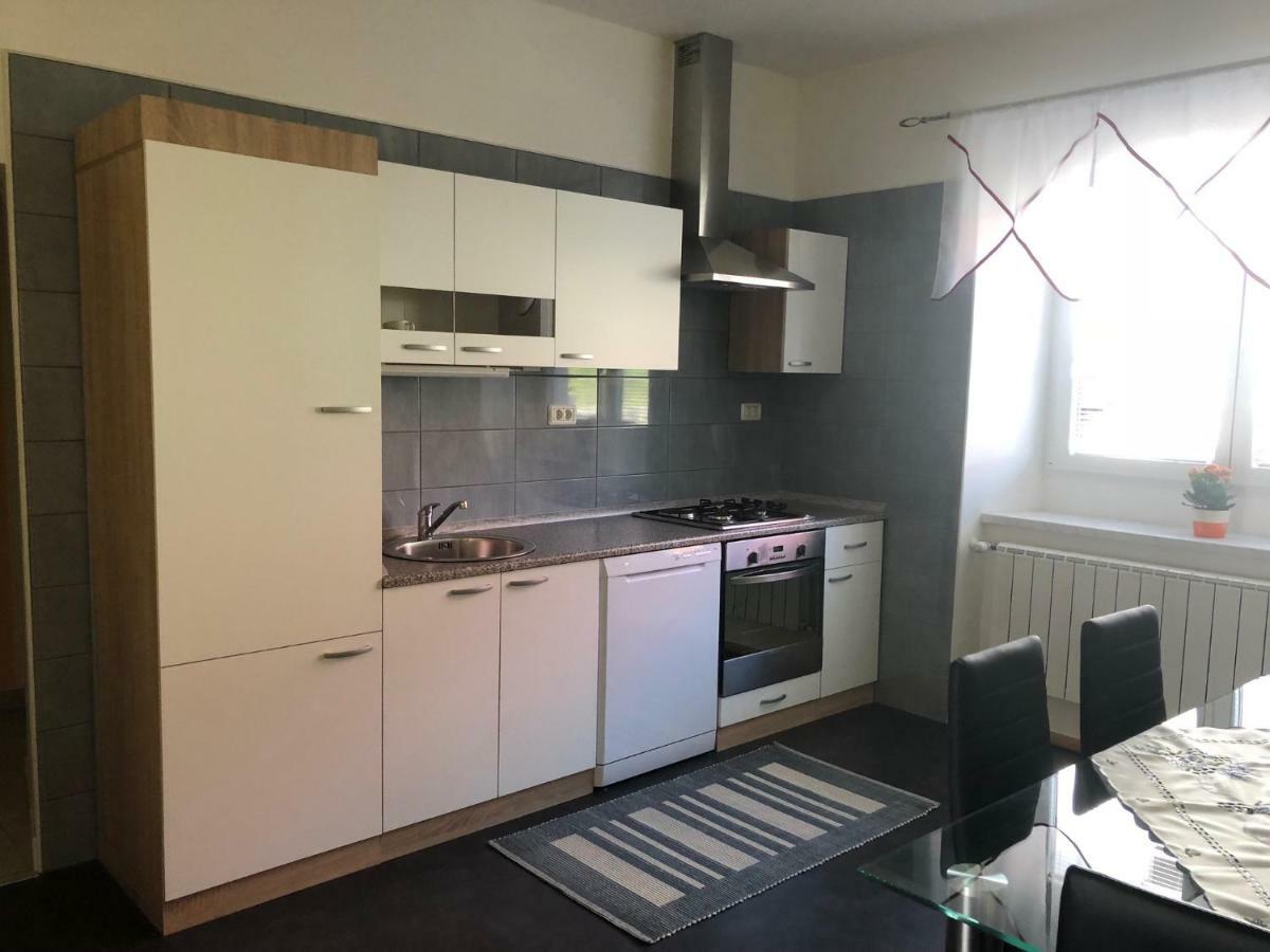 Apartma Mahnic Постойна Екстер'єр фото